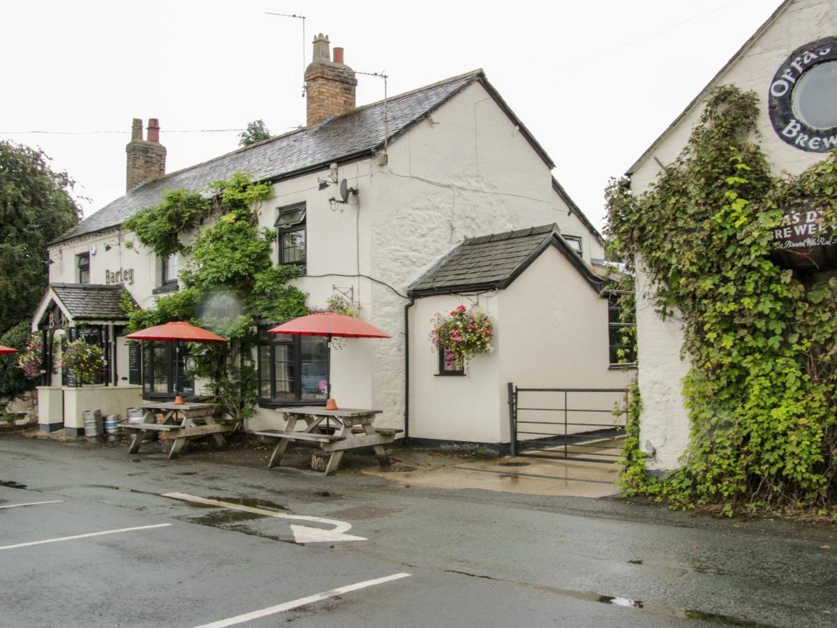 Bryn Celyn Villa Oswestry Exterior photo